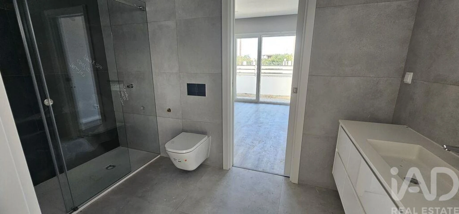 Moradia T4 para Venda em Azeitão (São Lourenço e São Simão) Foto 23