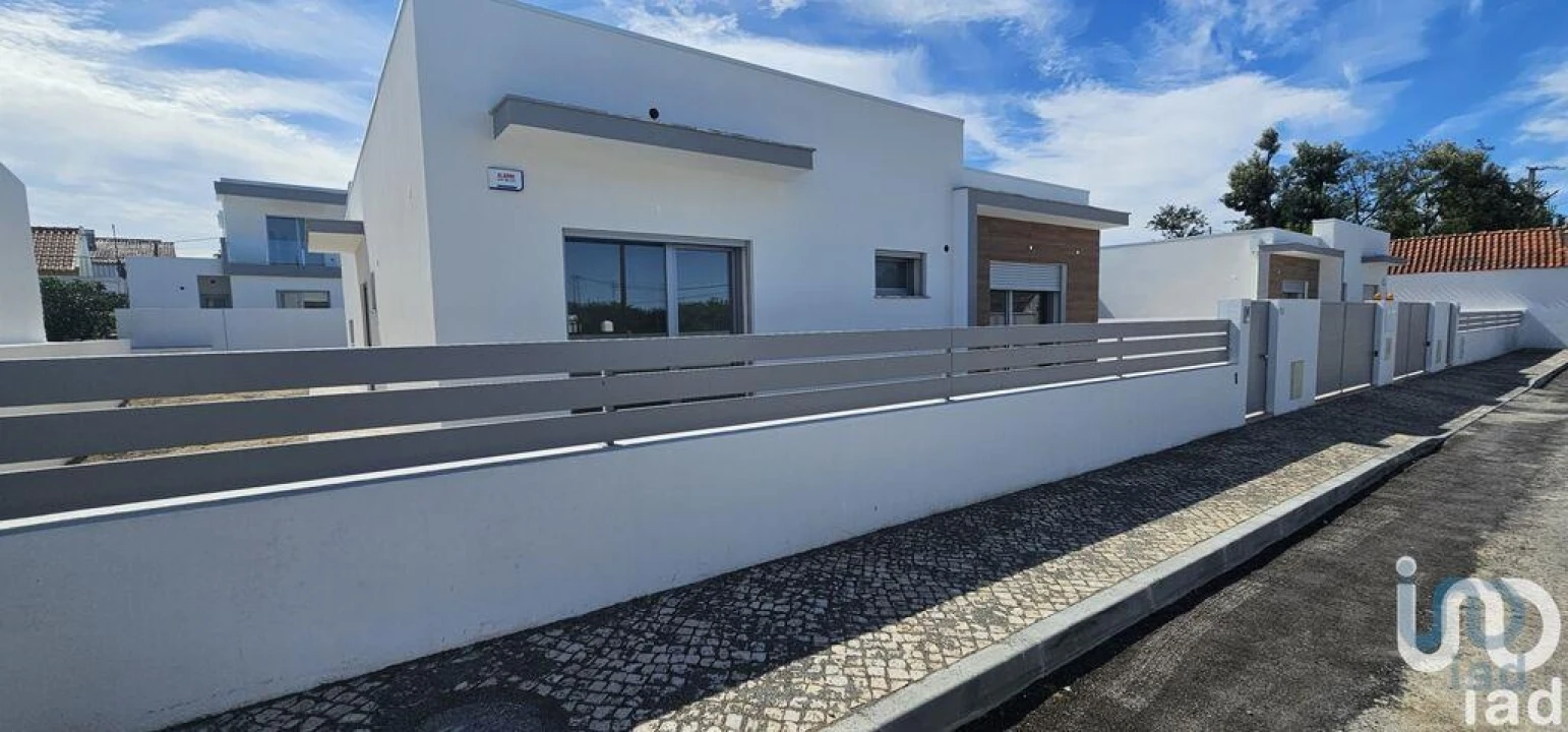 Moradia T4 para Venda em Azeitão (São Lourenço e São Simão) Foto 4