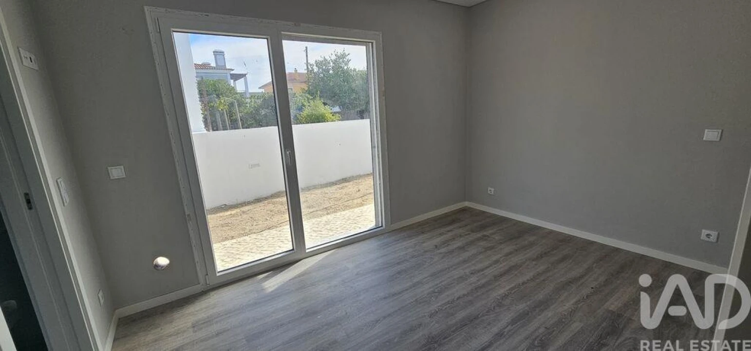 Moradia T4 para Venda em Azeitão (São Lourenço e São Simão) Foto 21