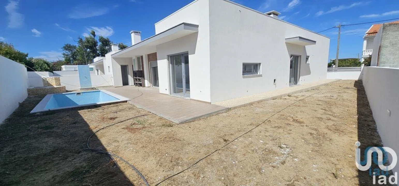 Moradia T4 para Venda em Azeitão (São Lourenço e São Simão) Foto 9