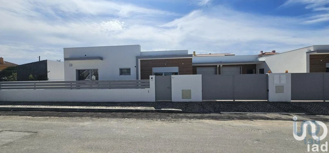 Moradia T4 para Venda em Azeitão (São Lourenço e São Simão) Foto 2