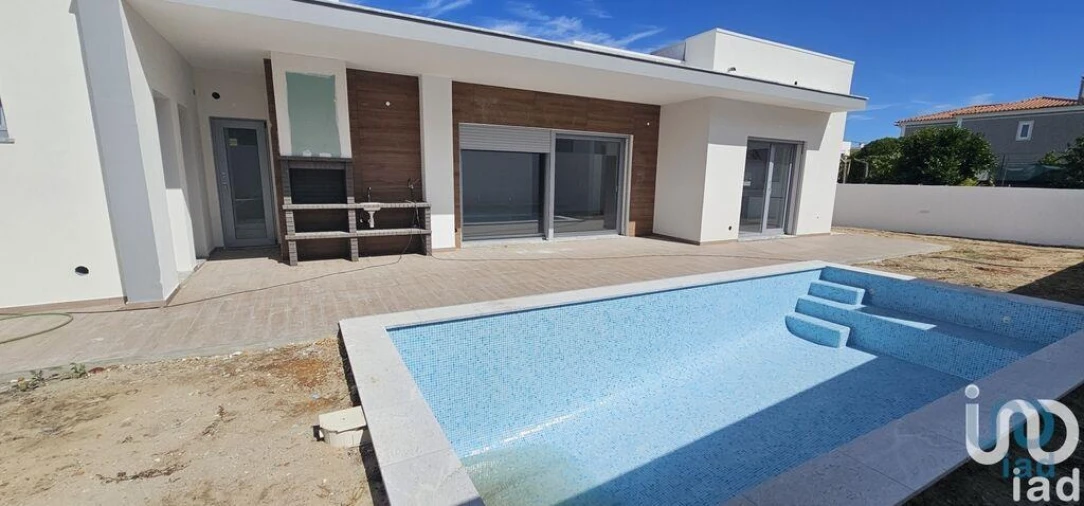 Moradia T4 para Venda em Azeitão (São Lourenço e São Simão) Foto 7