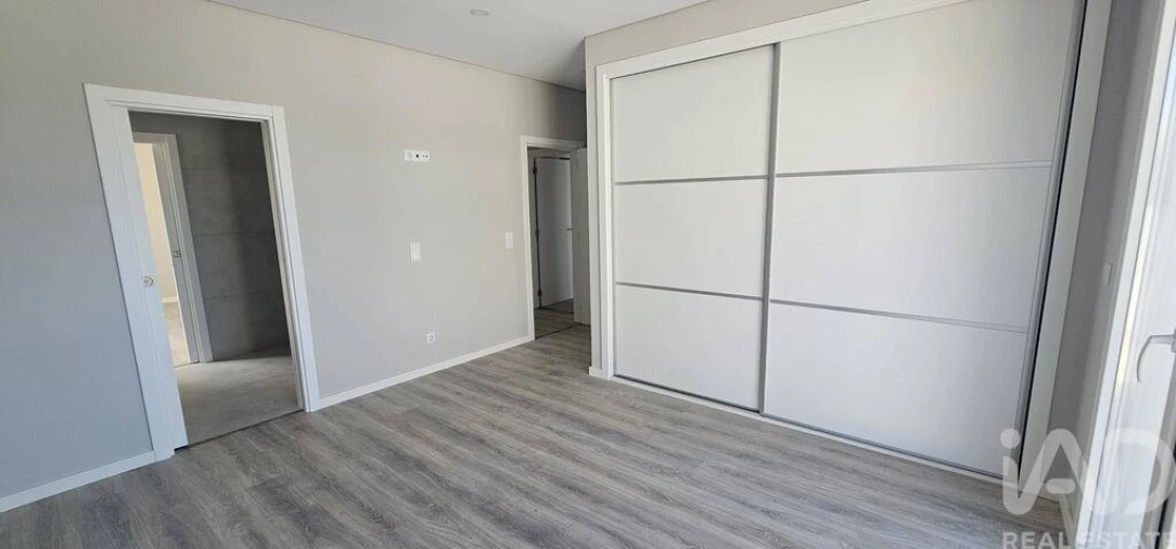 Moradia T4 para Venda em Azeitão (São Lourenço e São Simão) Foto 32