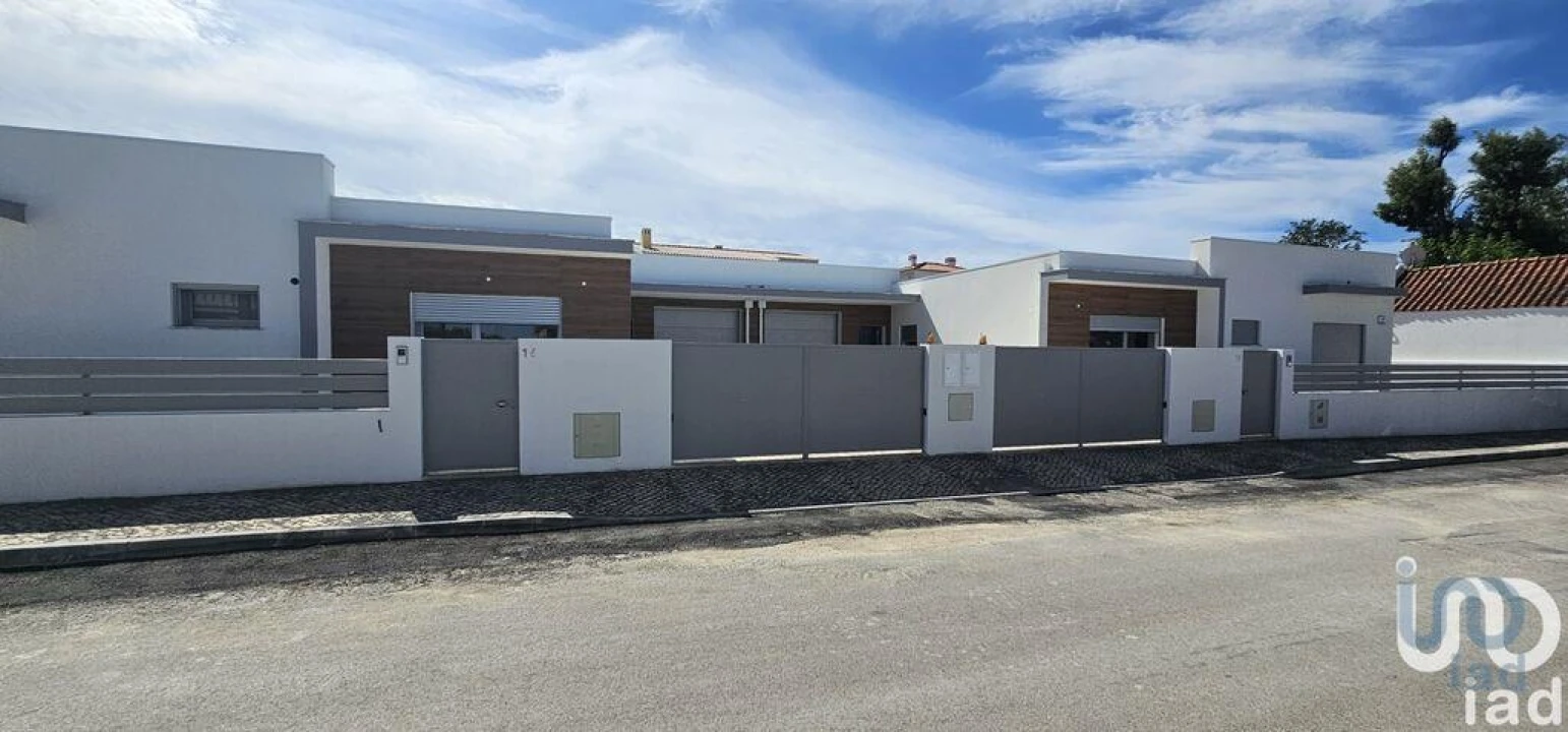 Moradia T4 para Venda em Azeitão (São Lourenço e São Simão) Foto 1