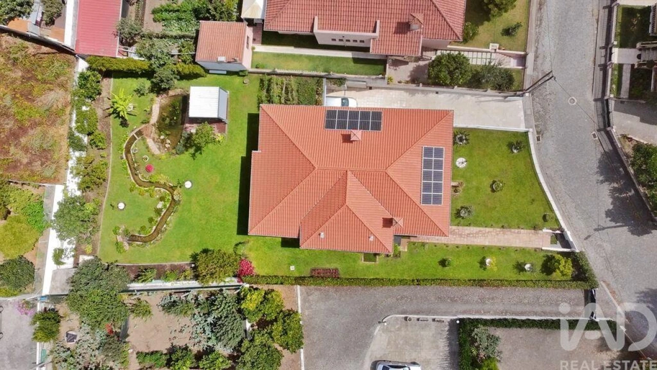 Moradia T4 para Venda em Vilaça e Fradelos Foto 3