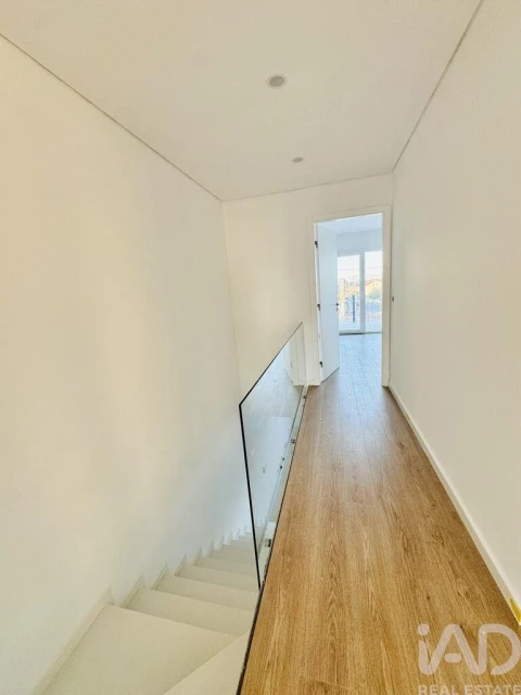 Moradia T3 para Venda em Fernao Ferro