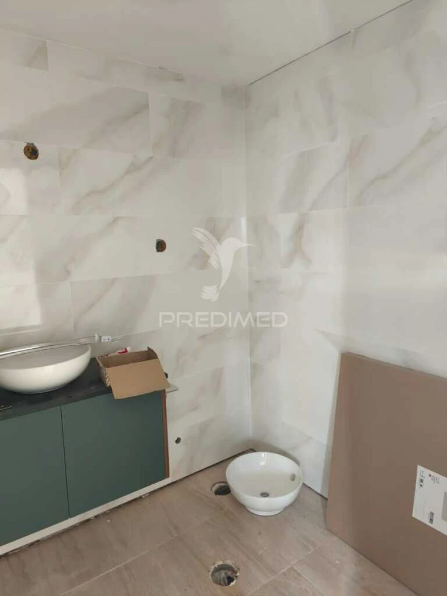 Moradia T3 para Venda em Aguada de Cima Foto 12