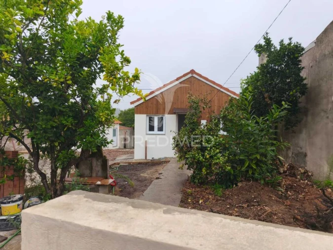 Moradia T3 para Venda em Aguada de Cima Foto 2