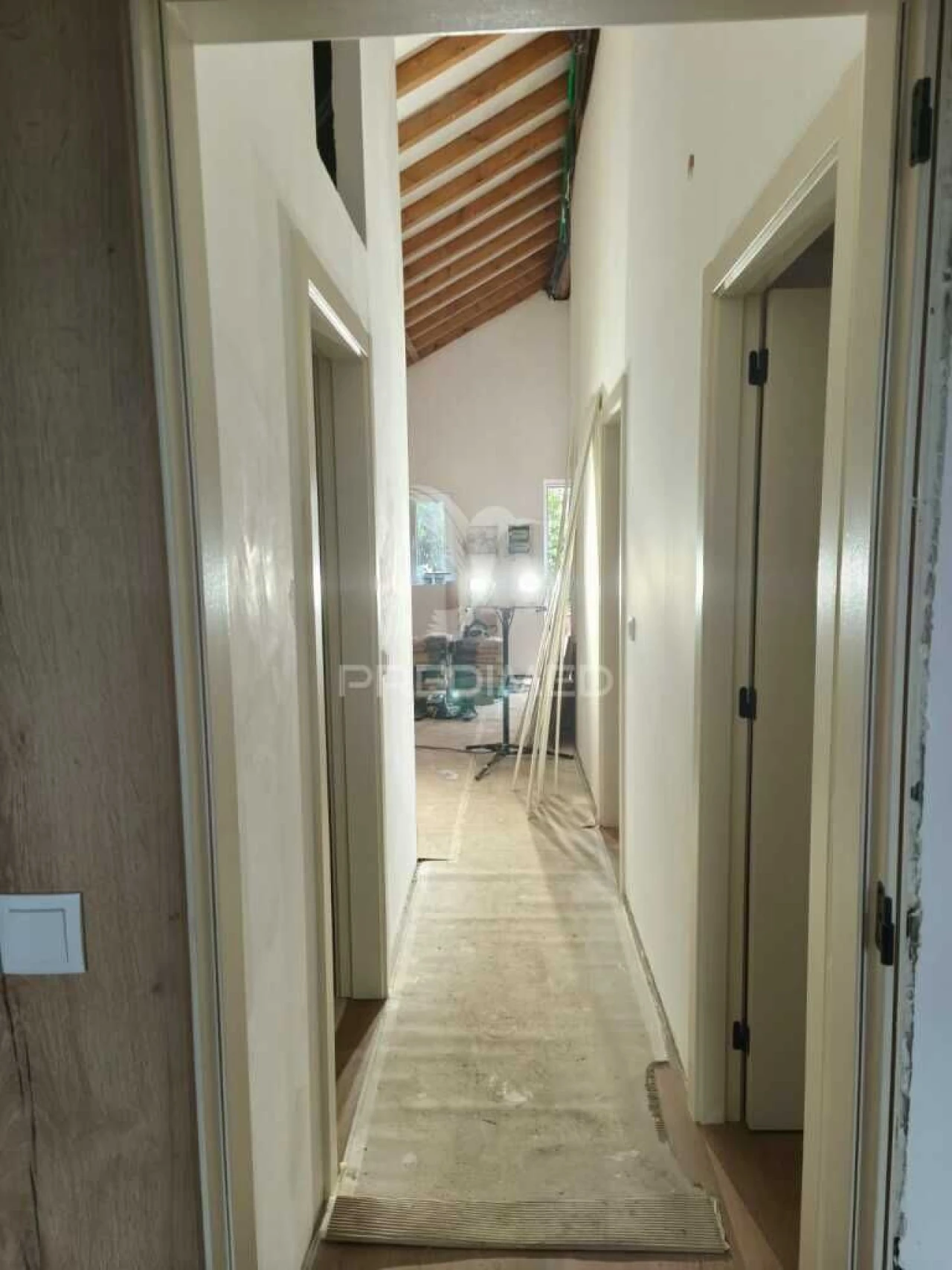 Moradia T3 para Venda em Aguada de Cima Foto 8