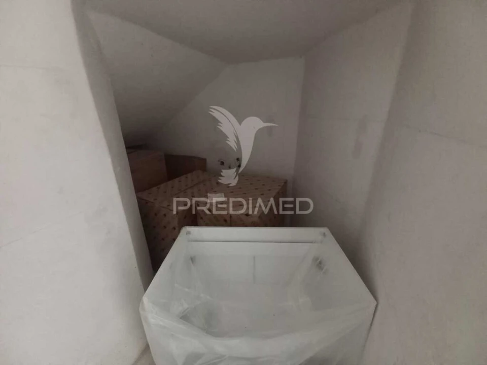 Apartamento T4 para Venda em Póvoa de Santa Iria e Forte da Casa Foto 4