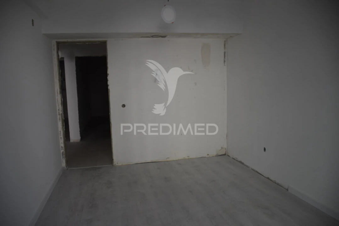 Apartamento T4 para Venda em Póvoa de Santa Iria e Forte da Casa Foto 15