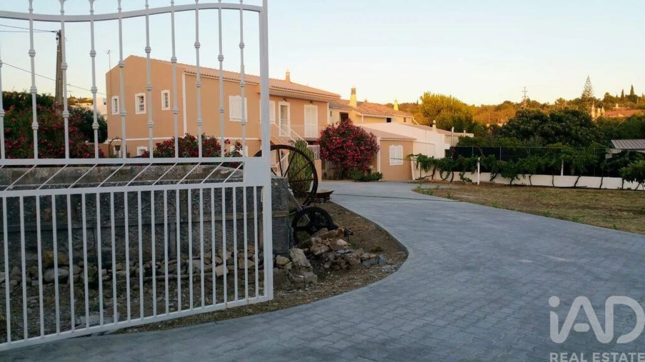 Moradia T4 para Venda em Boliqueime Foto 17