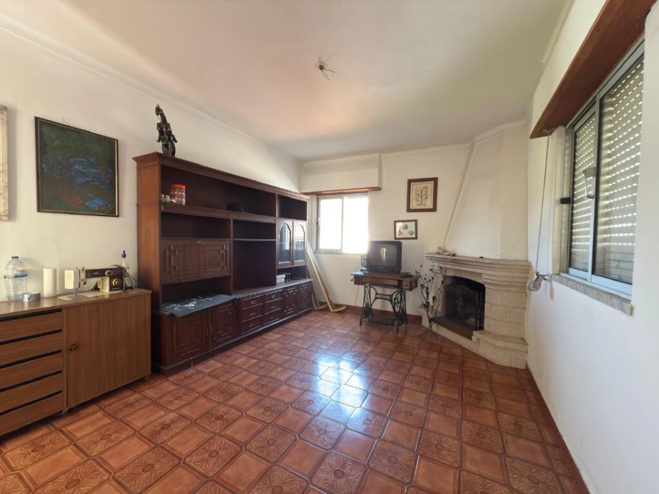 Moradia T3 para Venda em Lavos Foto 11