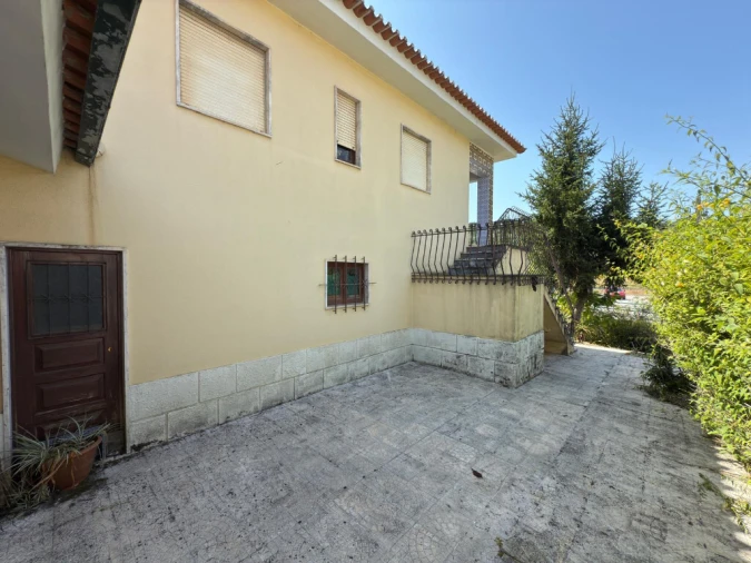 Moradia T3 para Venda em Lavos Foto 5