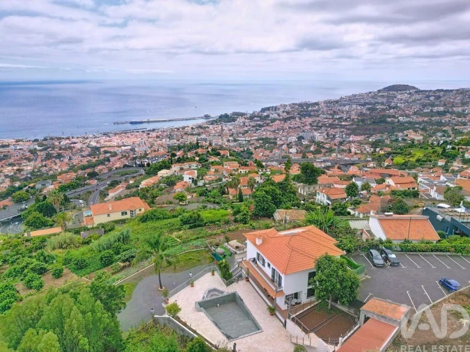 Moradia T9 para Venda em Monte Foto 28