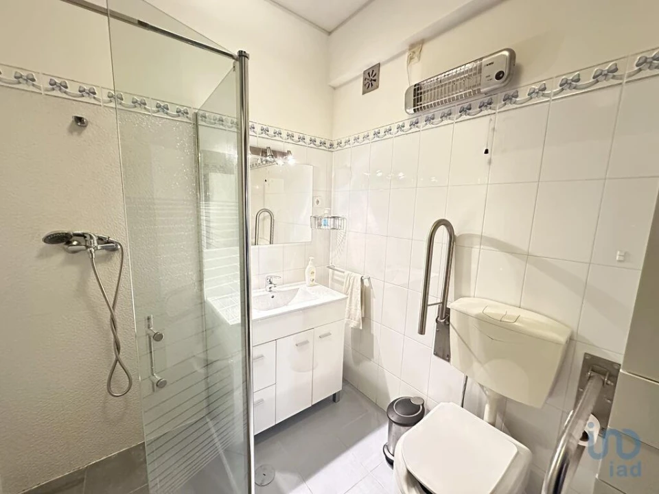 Apartamento T5 para Venda em Avelãs de Ambom e Rocamondo Foto 4