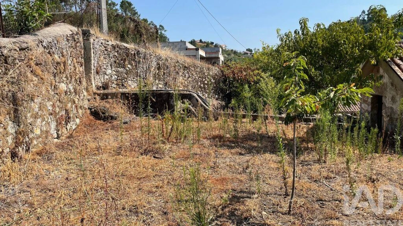 Moradia T4 para Venda em Escariz (São Mamede) e Escariz (São Martinho) Foto 18