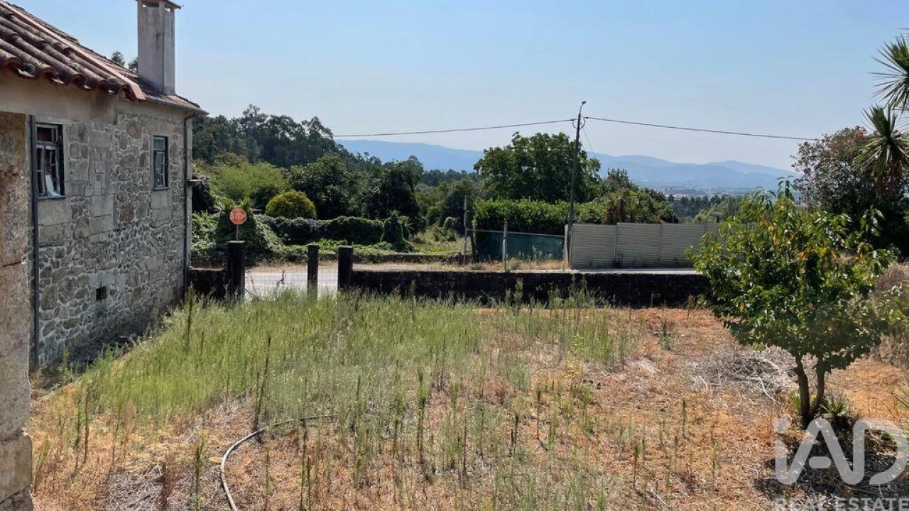 Moradia T4 para Venda em Escariz (São Mamede) e Escariz (São Martinho) Foto 17