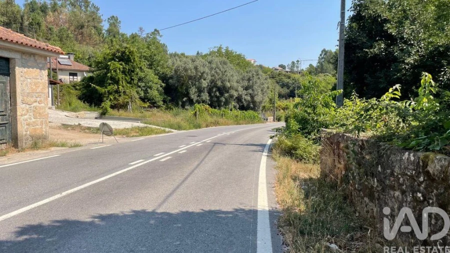 Moradia T4 para Venda em Escariz (São Mamede) e Escariz (São Martinho) Foto 24