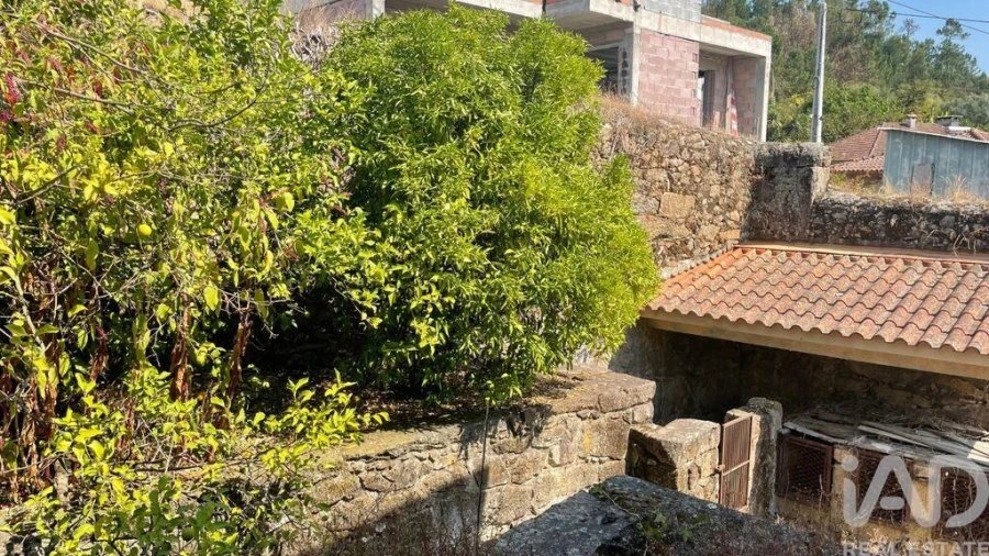 Moradia T4 para Venda em Escariz (São Mamede) e Escariz (São Martinho) Foto 13