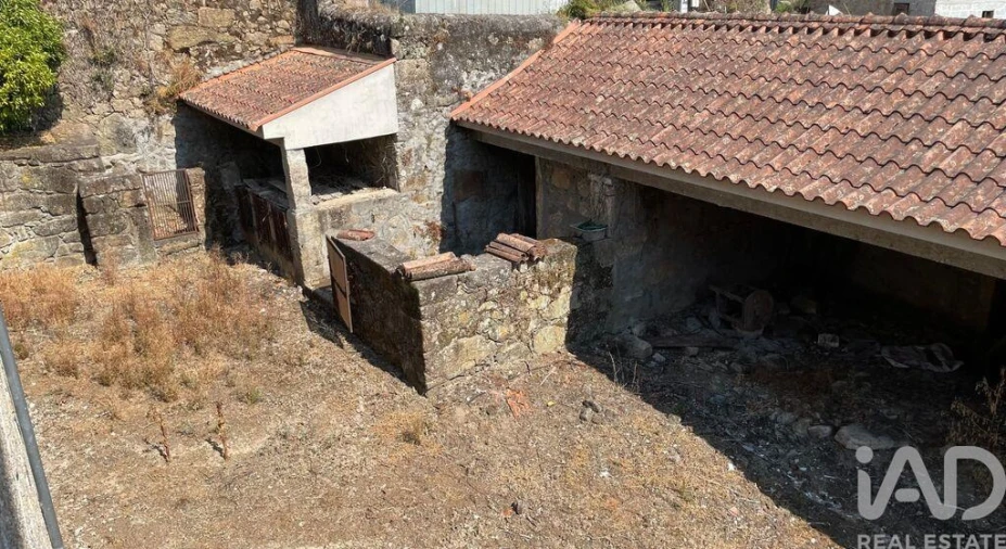 Moradia T4 para Venda em Escariz (São Mamede) e Escariz (São Martinho) Foto 22