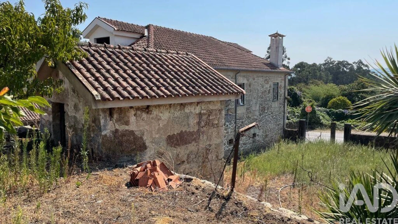Moradia T4 para Venda em Escariz (São Mamede) e Escariz (São Martinho) Foto 20