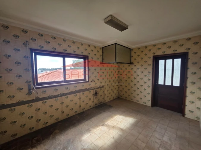 Moradia T4 para Venda em Santa Maria de Lamas Foto 11