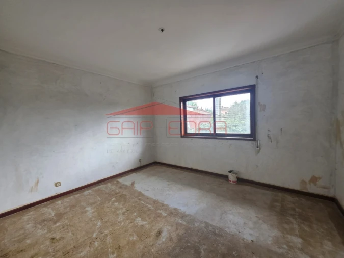 Moradia T4 para Venda em Santa Maria de Lamas Foto 16