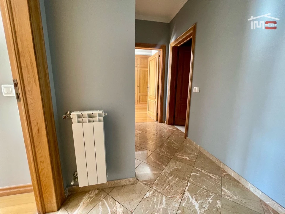 Apartamento T5 para Arrendamento em União das Freguesias de Setúbal Foto 15