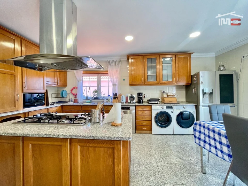 Apartamento T5 para Arrendamento em União das Freguesias de Setúbal Foto 10