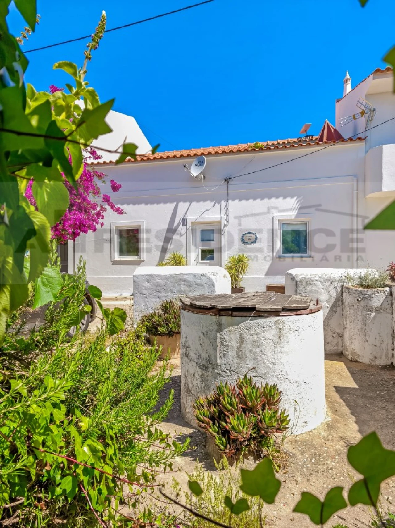 Moradia T3 para Venda em Armação de Pera Foto 1