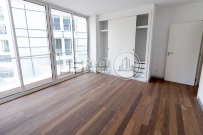 Apartamento T3 para Venda em Funchal (Se)