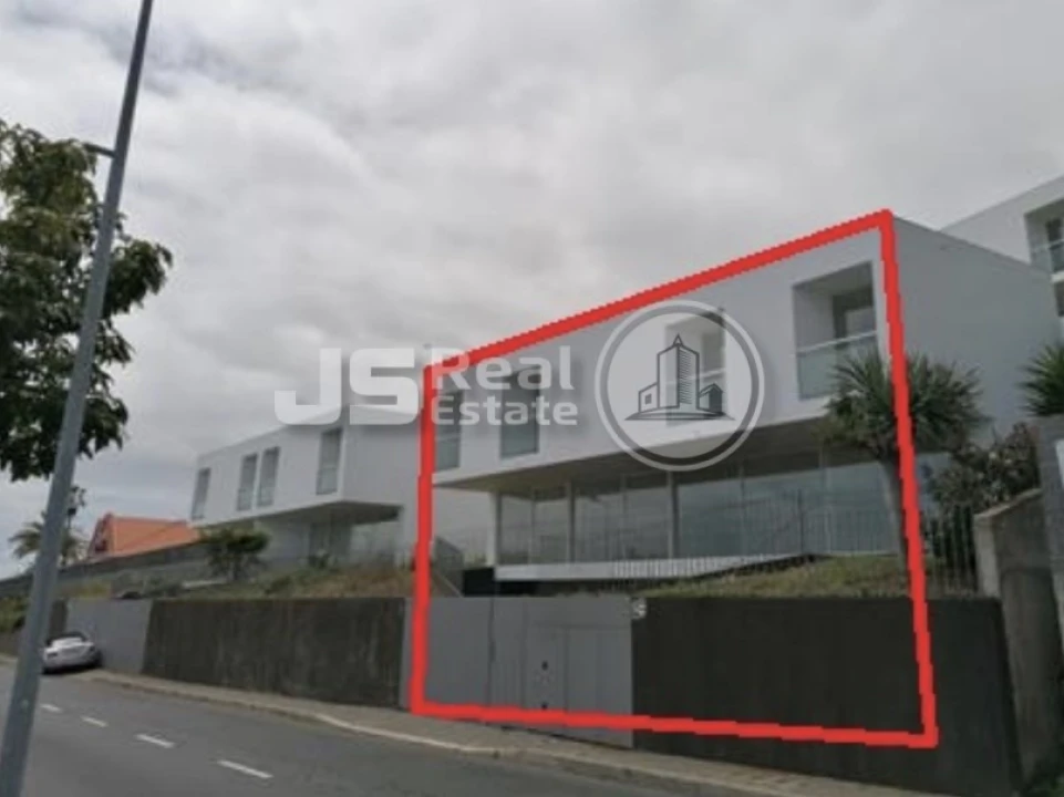 Moradia T3 para Venda em São Martinho Foto 25