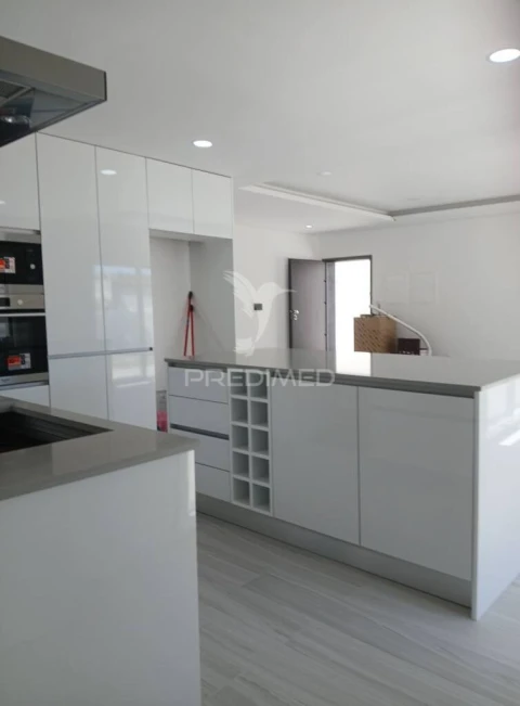 Moradia T4 para Venda em Quinta do Conde