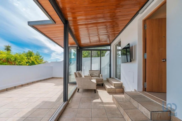 Moradia T2 para Venda em Santa Barbara de Nexe Foto 5