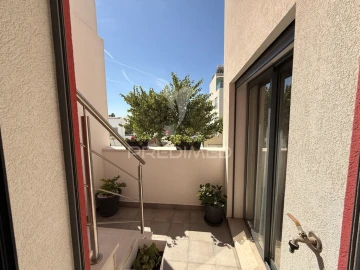 Moradia T3 para Venda em Quelfes