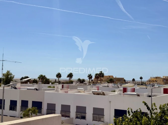 Moradia T3 para Venda em Quelfes Foto 13