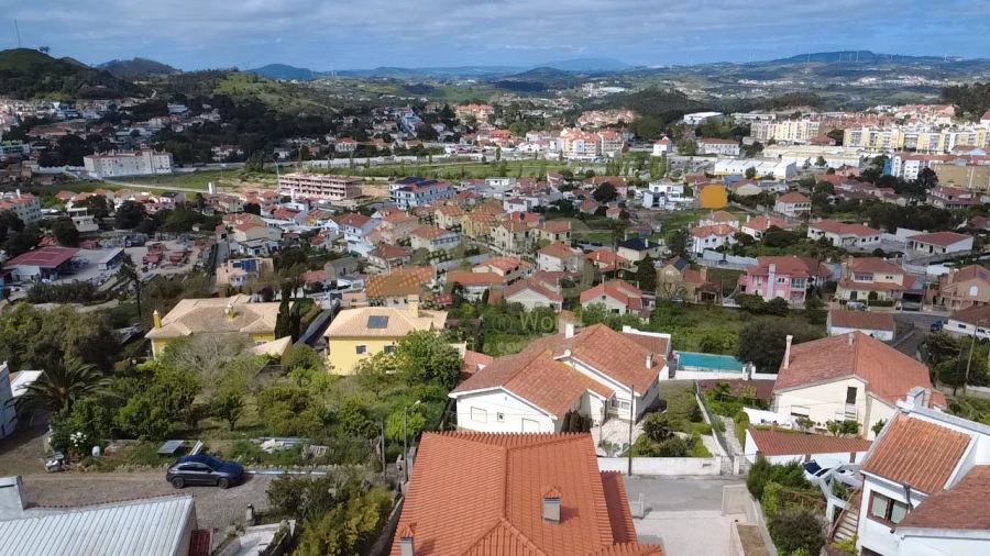 Moradia T3 para Venda em Venda do Pinheiro e Santo Estêvão das Galés Foto 45