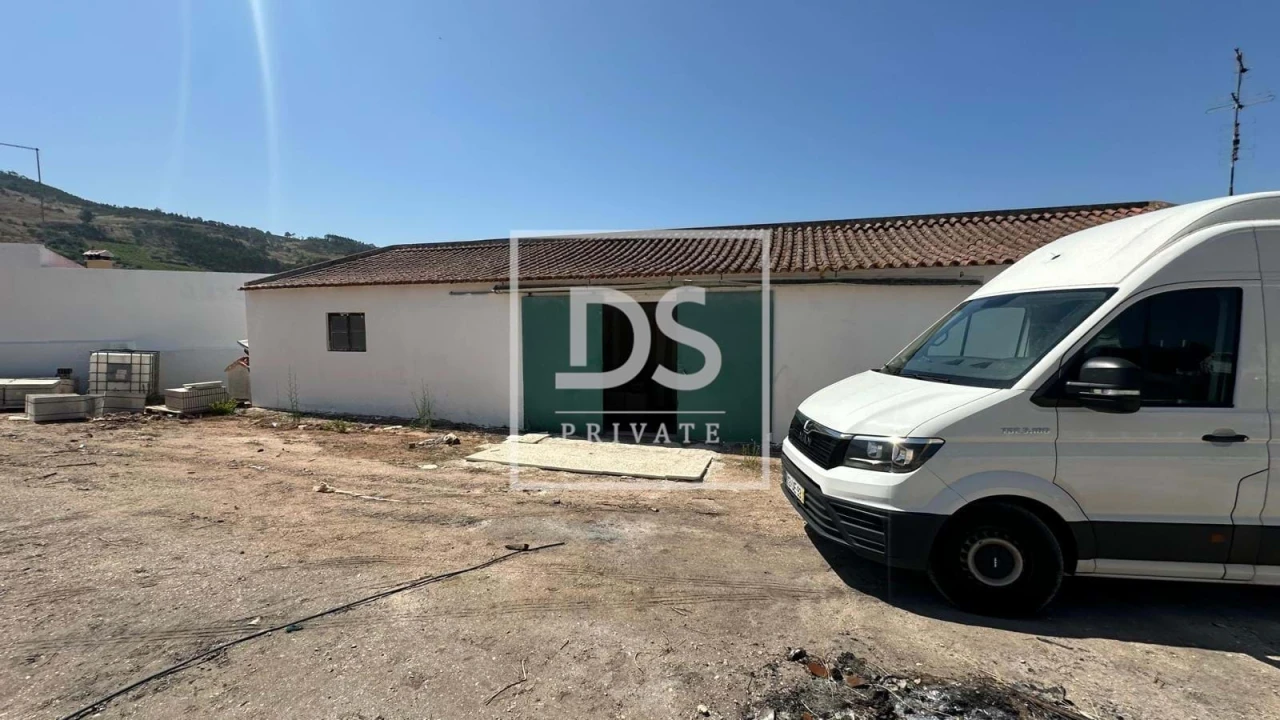 Moradia T4 para Venda em Maxial e Monte Redondo Foto 19