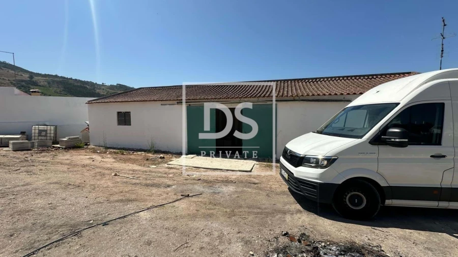 Moradia T4 para Venda em Maxial e Monte Redondo Foto 19