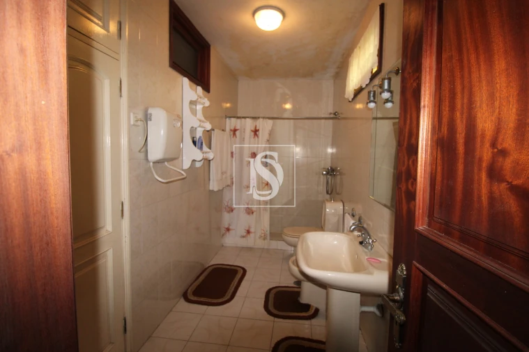 Moradia T3 para Venda em Fiães Foto 23