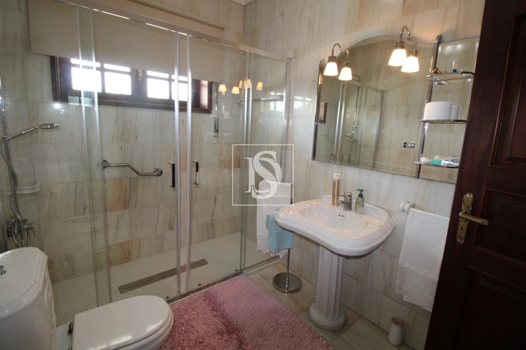 Moradia T3 para Venda em Fiães Foto 12