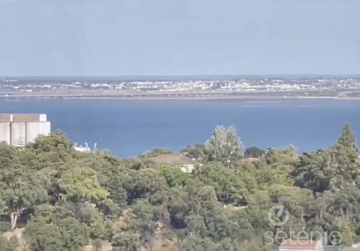 Apartamento T3 para Venda em Penha de França Foto 1