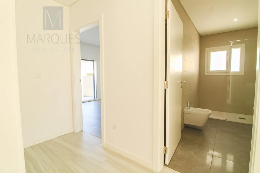 Moradia T4 para Venda em Fernao Ferro Foto 20