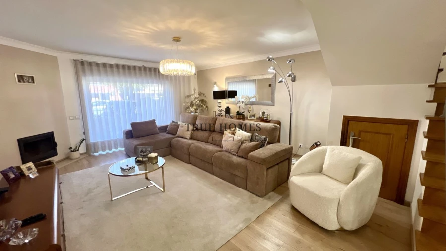 Moradia T4 para Venda em Pinhal Novo Foto 3