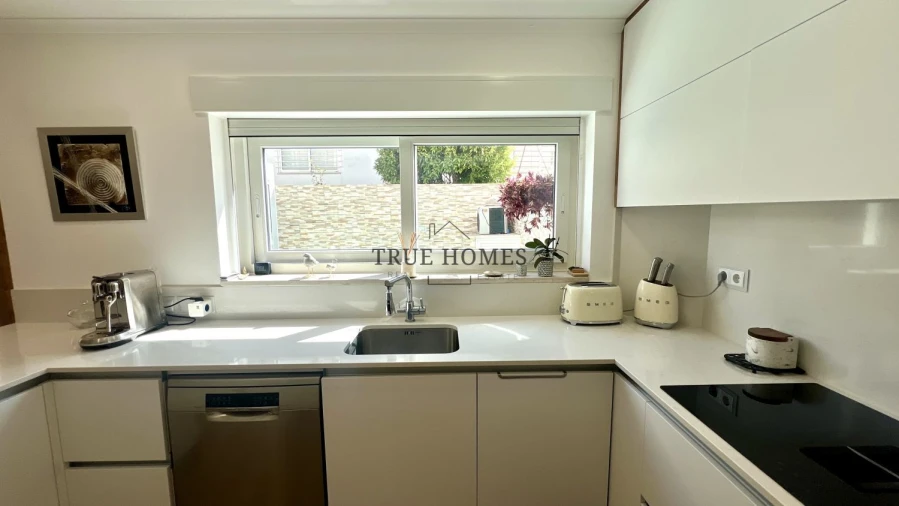 Moradia T4 para Venda em Pinhal Novo Foto 11