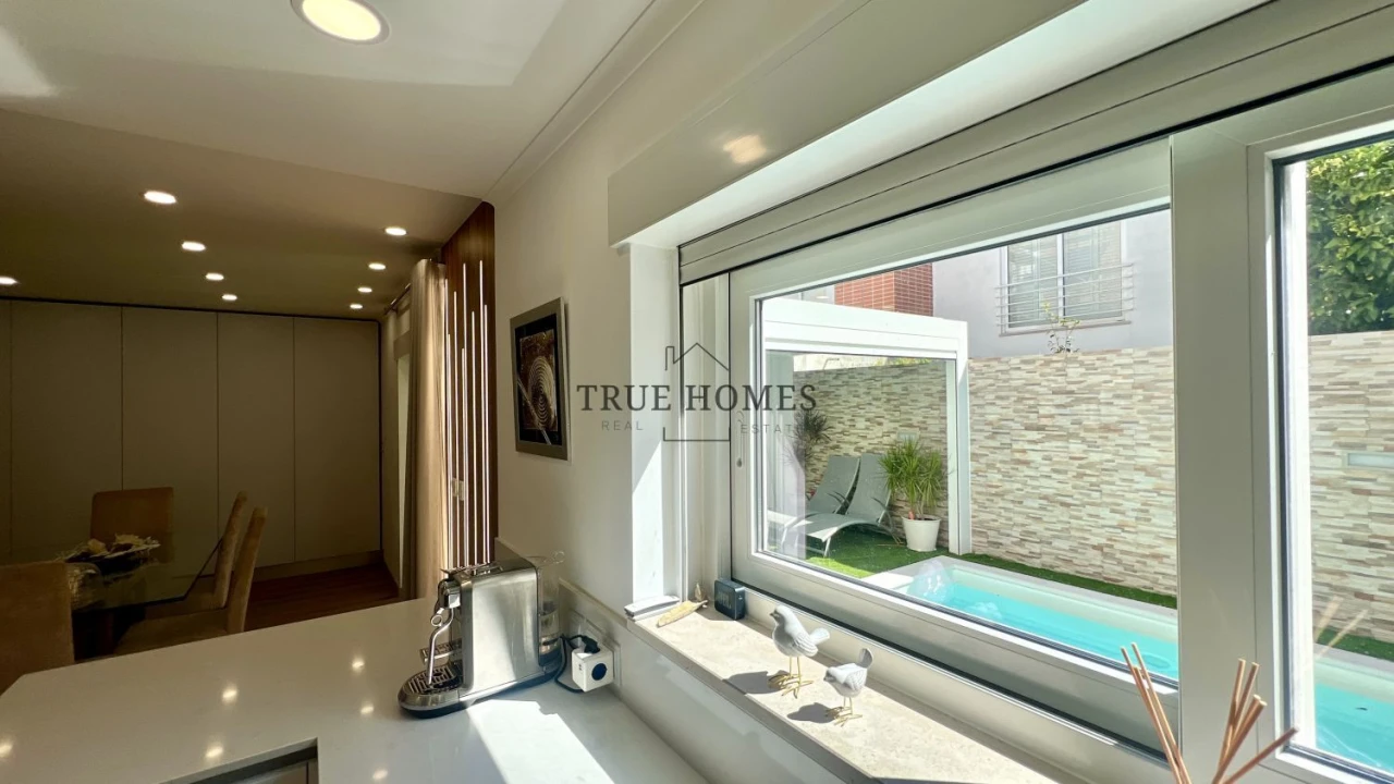 Moradia T4 para Venda em Pinhal Novo Foto 8