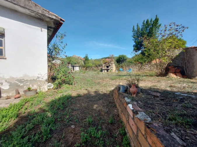 Moradia T4 para Venda em Lourosa Foto 1