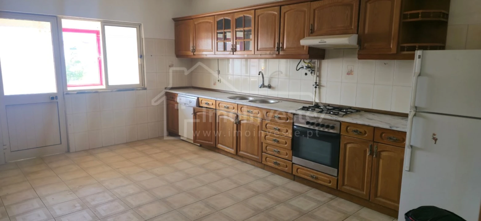 Apartamento T3 para Venda em Alcains Foto 1