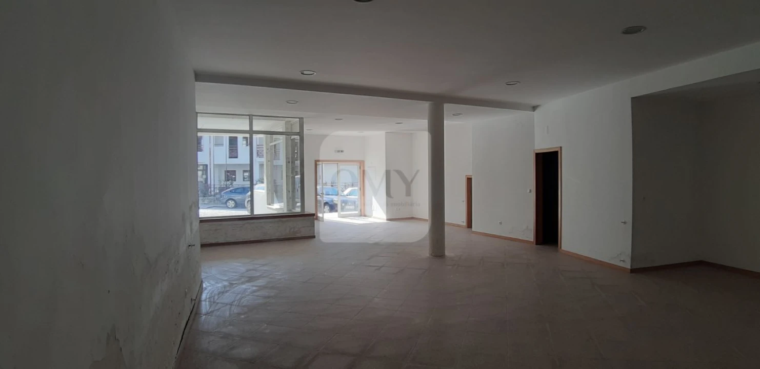 Loja para Venda em Murça Foto 8